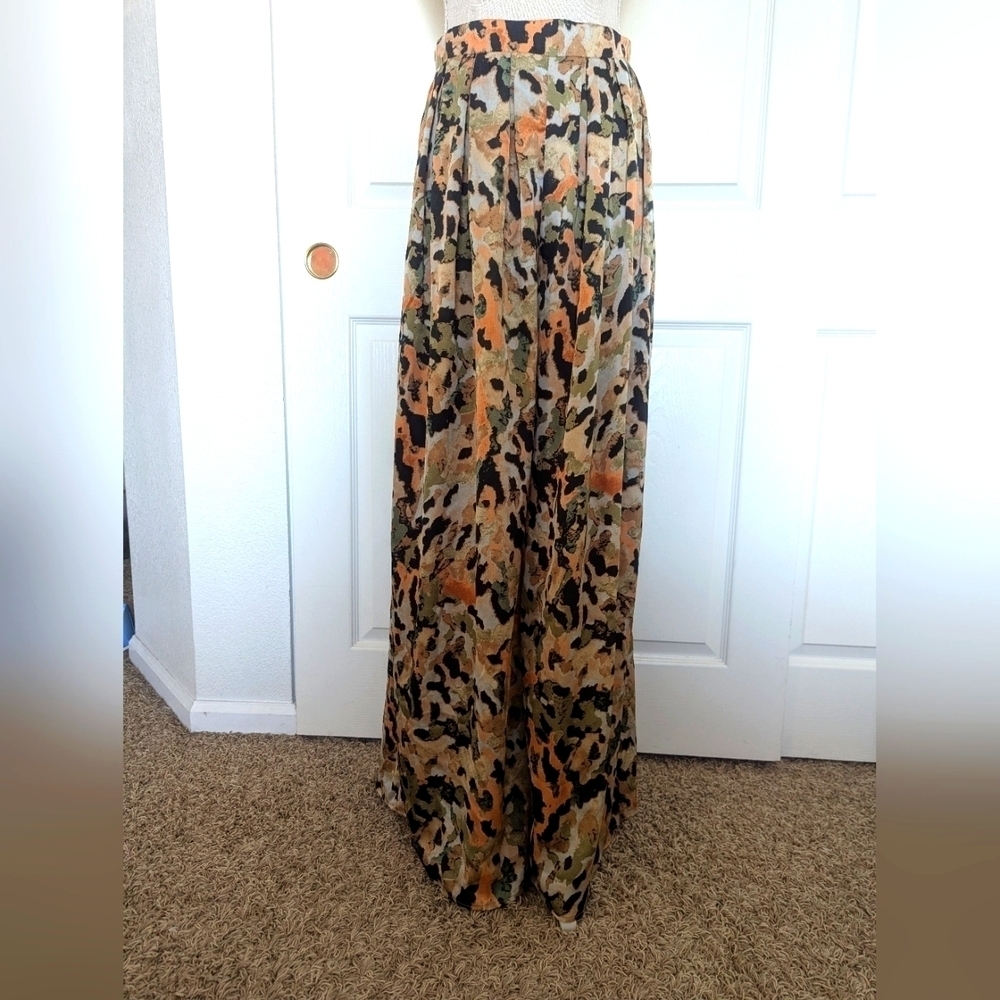 Forever 21 Abstract Art Satin Wide Leg Pants - Picture 5 of 11